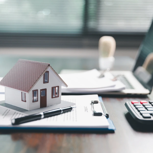 Gratis waardebepaling van je huis met Elyanor Karapetyan Remax makelaar.webp